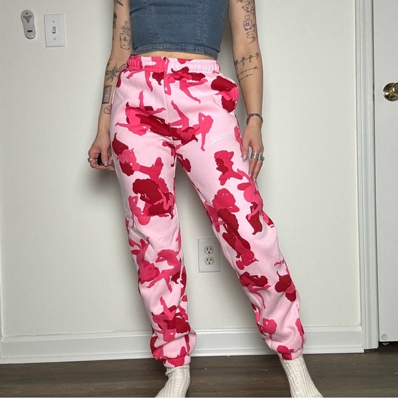 Named Collective Unrealistic Ideals Pink Sweatpants XS - Picture 2 of 5